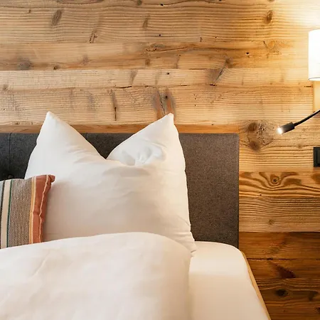 Hopfgarten Alpin Living 6 *